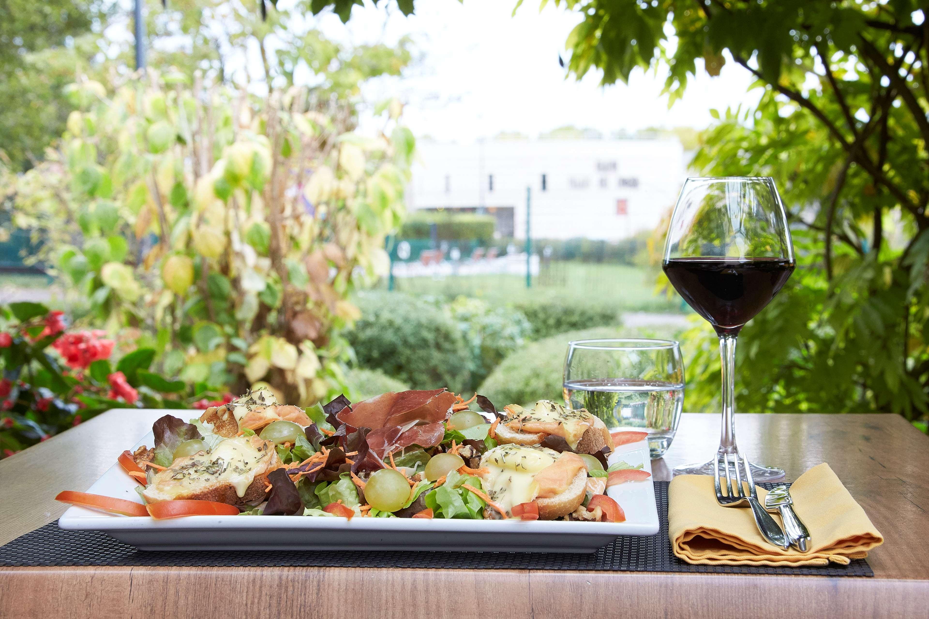 Kyriad Beaune Beaune  Ngoại thất bức ảnh